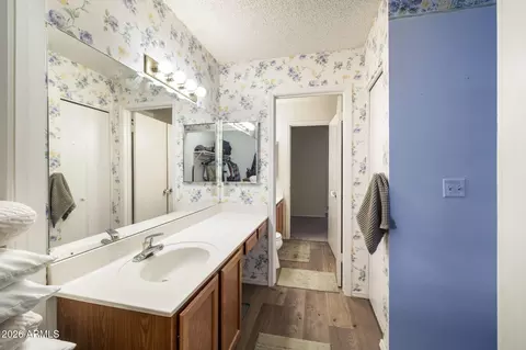 Bath - 4140 E Spring Meadows Cir, Flagstaff, AZ 86004 photo 2 of 2