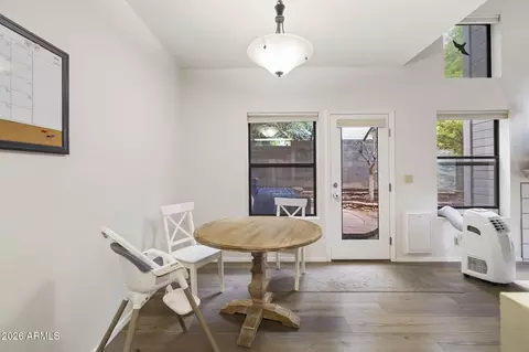 Dining - 4140 E Spring Meadows Cir, Flagstaff, AZ 86004 photo 2 of 2