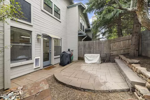 Exterior - 4140 E Spring Meadows Cir, Flagstaff, AZ 86004 photo 4 of 6
