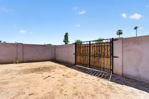 Exterior - 1508 E Todd Dr, Tempe, AZ 85283 photo 5 of 5
