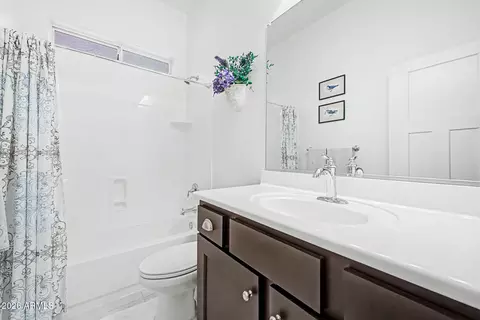 Bath - 10664 E Monterey Ave, Mesa, AZ 85209 photo 3 of 4