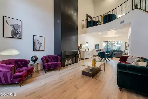 Living - 4552 N 52nd Pl, Phoenix, AZ 85018 photo 1 of 1