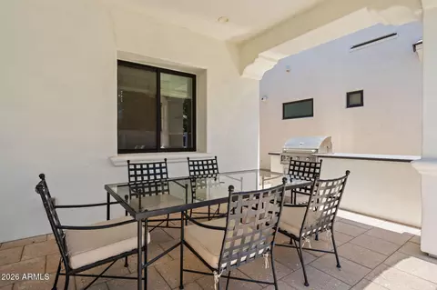 Exterior - 3927 E Crittenden Ln, Phoenix, AZ 85018 photo 6 of 13