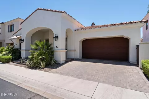 Exterior - 3927 E Crittenden Ln, Phoenix, AZ 85018 photo 9 of 13