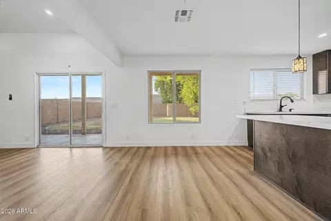 Living - 916 E Harwell Rd, Phoenix, AZ 85042 photo 3 of 3