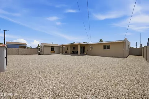 Exterior - 918 E Millett Ave, Mesa, AZ 85204 photo 2 of 5