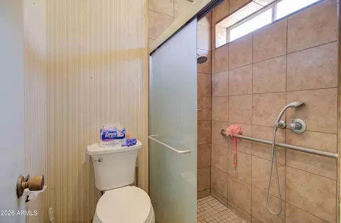 Bath - 7130 N 23rd Ave, Phoenix, AZ 85021 photo 3 of 3
