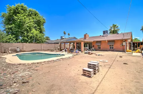 Exterior - 7130 N 23rd Ave, Phoenix, AZ 85021 photo 5 of 12
