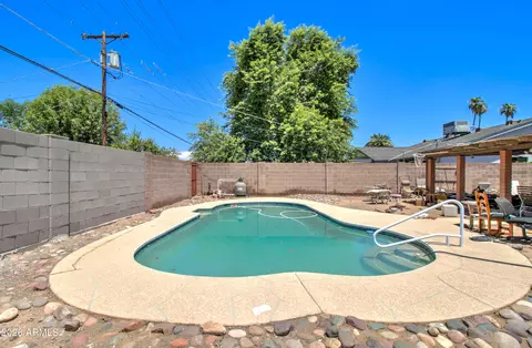 Exterior - 7130 N 23rd Ave, Phoenix, AZ 85021 photo 6 of 12