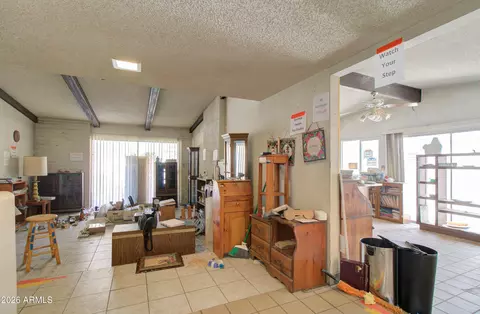 Entry Way - 7130 N 23rd Ave, Phoenix, AZ 85021 photo 1 of 2