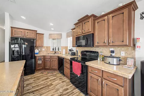 2208 W Baseline Ave #86, Apache Junction, AZ 85120 photo 13