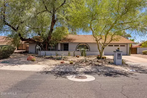 Exterior - 417 E Beck Ln, Phoenix, AZ 85022 photo 1 of 11