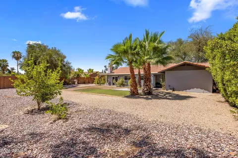 Exterior - 417 E Beck Ln, Phoenix, AZ 85022 photo 3 of 11