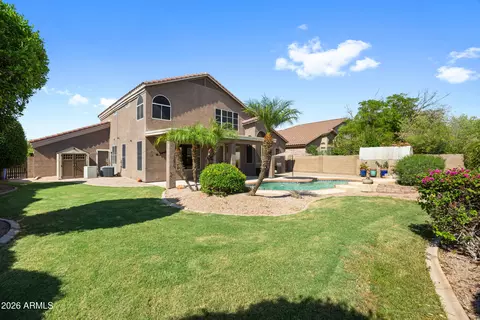Exterior - 713 W Johnson Dr, Gilbert, AZ 85233 photo 4 of 12