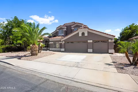 Exterior - 713 W Johnson Dr, Gilbert, AZ 85233 photo 2 of 12
