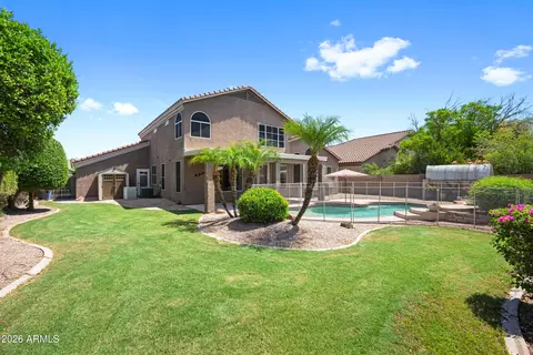 Exterior - 713 W Johnson Dr, Gilbert, AZ 85233 photo 10 of 12