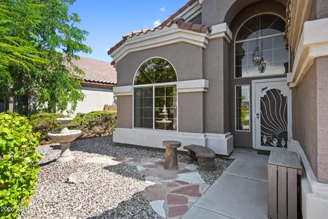 Exterior - 713 W Johnson Dr, Gilbert, AZ 85233 photo 3 of 12