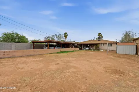 Exterior - 1350 E Osborn Rd, Phoenix, AZ 85014 photo 5 of 7