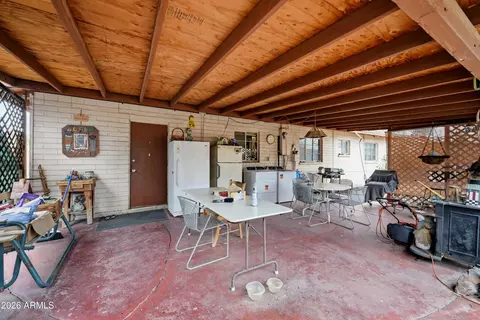 Exterior - 1350 E Osborn Rd, Phoenix, AZ 85014 photo 3 of 7