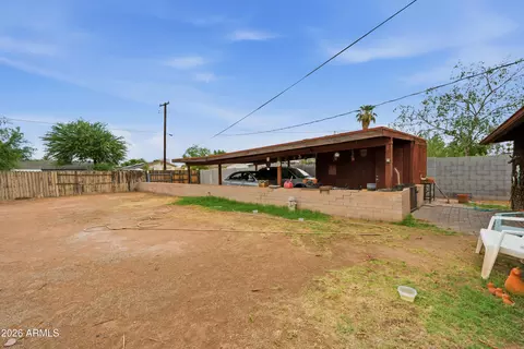 Exterior - 1350 E Osborn Rd, Phoenix, AZ 85014 photo 6 of 7