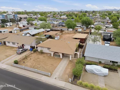 View/Area - 1350 E Osborn Rd, Phoenix, AZ 85014 photo 2 of 6