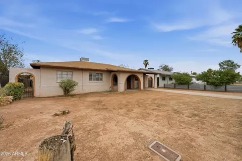 Exterior - 1350 E Osborn Rd, Phoenix, AZ 85014 photo 2 of 7