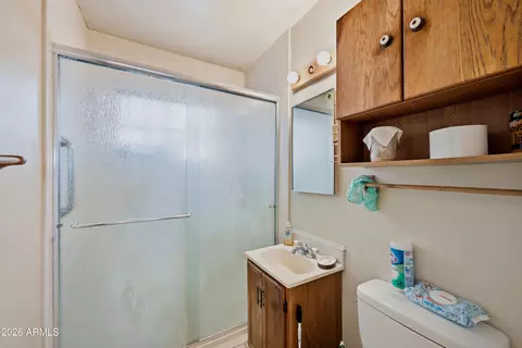 Bath - 1350 E Osborn Rd, Phoenix, AZ 85014 photo 1 of 2