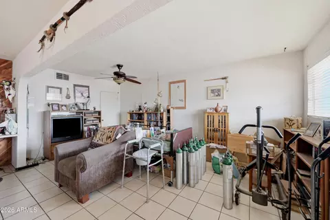 Living - 1350 E Osborn Rd, Phoenix, AZ 85014 photo 3 of 4