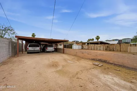 Exterior - 1350 E Osborn Rd, Phoenix, AZ 85014 photo 1 of 7