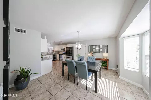 Dining - 1502 E Wescott Dr, Phoenix, AZ 85024 photo 5 of 6