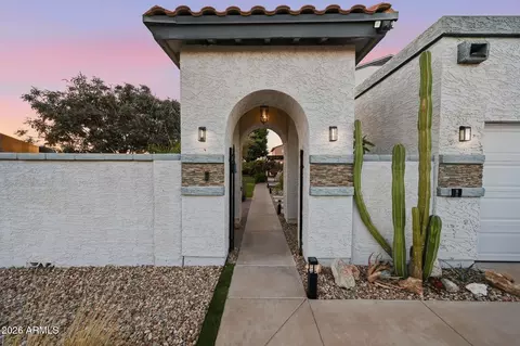 Entry Way - 1502 E Wescott Dr, Phoenix, AZ 85024 photo 1 of 9