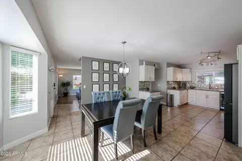 Dining - 1502 E Wescott Dr, Phoenix, AZ 85024 photo 2 of 6