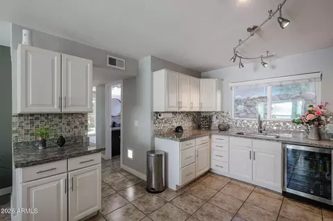 Kitchen - 1502 E Wescott Dr, Phoenix, AZ 85024 photo 2 of 6
