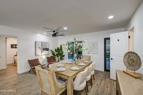 Dining - 5330 N 18th St, Phoenix, AZ 85016 photo 2 of 4