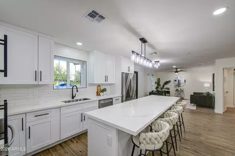 Kitchen - 5330 N 18th St, Phoenix, AZ 85016 photo 5 of 6