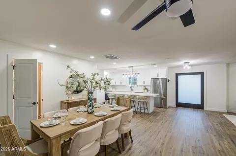 Dining - 5330 N 18th St, Phoenix, AZ 85016 photo 4 of 4