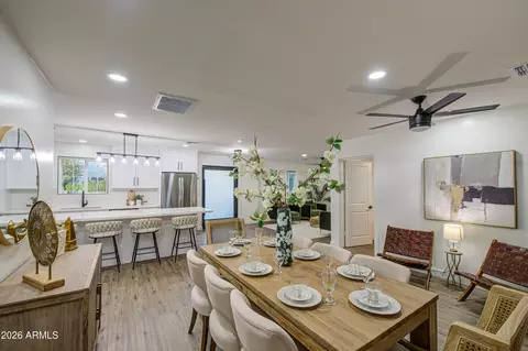 Dining - 5330 N 18th St, Phoenix, AZ 85016 photo 1 of 4