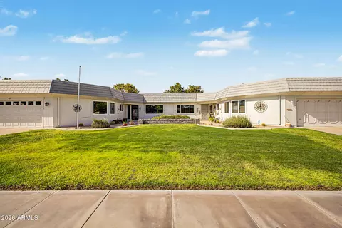 10344 W Hutton Dr, Sun City, AZ 85351