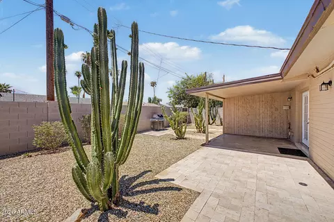 Exterior - 1043 E Lilac Dr, Tempe, AZ 85288 photo 4 of 5