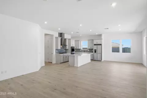 Living - 10227 S 20th Ln, Phoenix, AZ 85041 photo 1 of 1