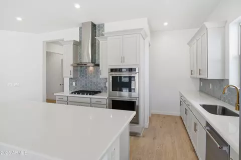 Kitchen - 10227 S 20th Ln, Phoenix, AZ 85041 photo 2 of 3