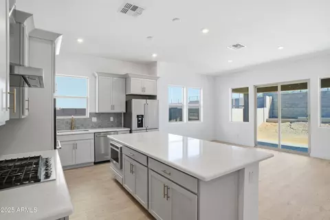 Kitchen - 10227 S 20th Ln, Phoenix, AZ 85041 photo 3 of 3