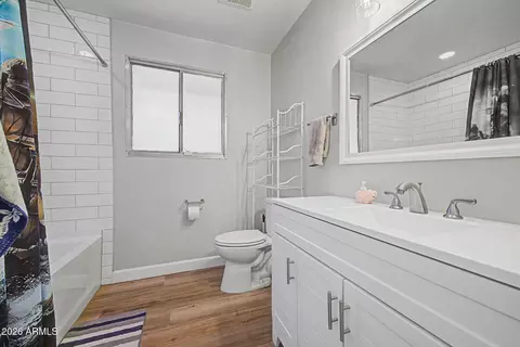 Bath - 1171 E Bell De Mar Dr, Tempe, AZ 85283 photo 2 of 2