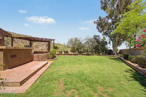 Exterior - 2356 E Cheryl Dr, Phoenix, AZ 85028 photo 14 of 16