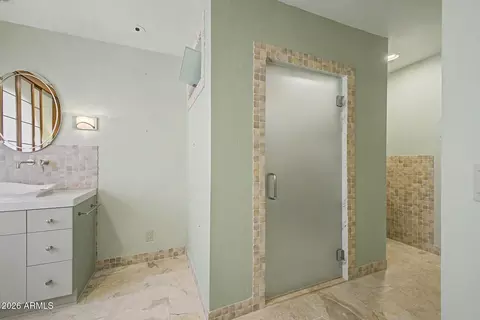 Bath - 2356 E Cheryl Dr, Phoenix, AZ 85028 photo 2 of 6