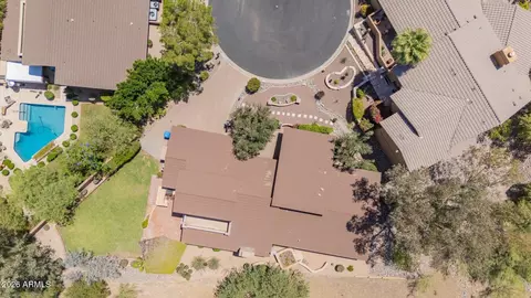 View/Area - 2356 E Cheryl Dr, Phoenix, AZ 85028 photo 3 of 10
