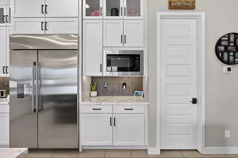 Kitchen - 10704 E Thatcher Ave, Mesa, AZ 85212 photo 7 of 7