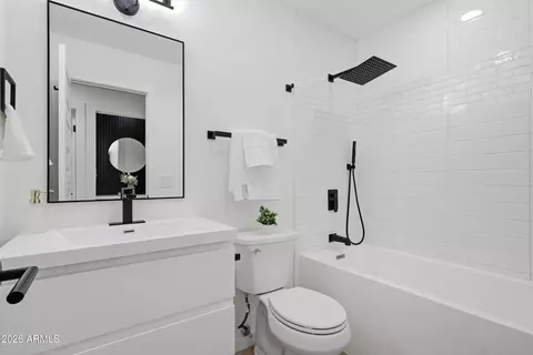 Bath - 9001 W Berkeley Rd, Phoenix, AZ 85037 photo 1 of 2