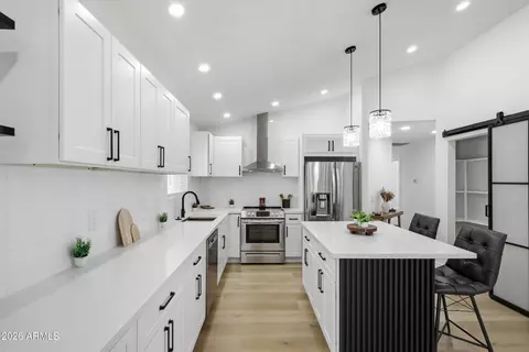 Kitchen - 9001 W Berkeley Rd, Phoenix, AZ 85037 photo 2 of 5
