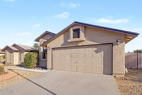 Exterior - 807 E Aire Libre Ave, Phoenix, AZ 85022 photo 3 of 12